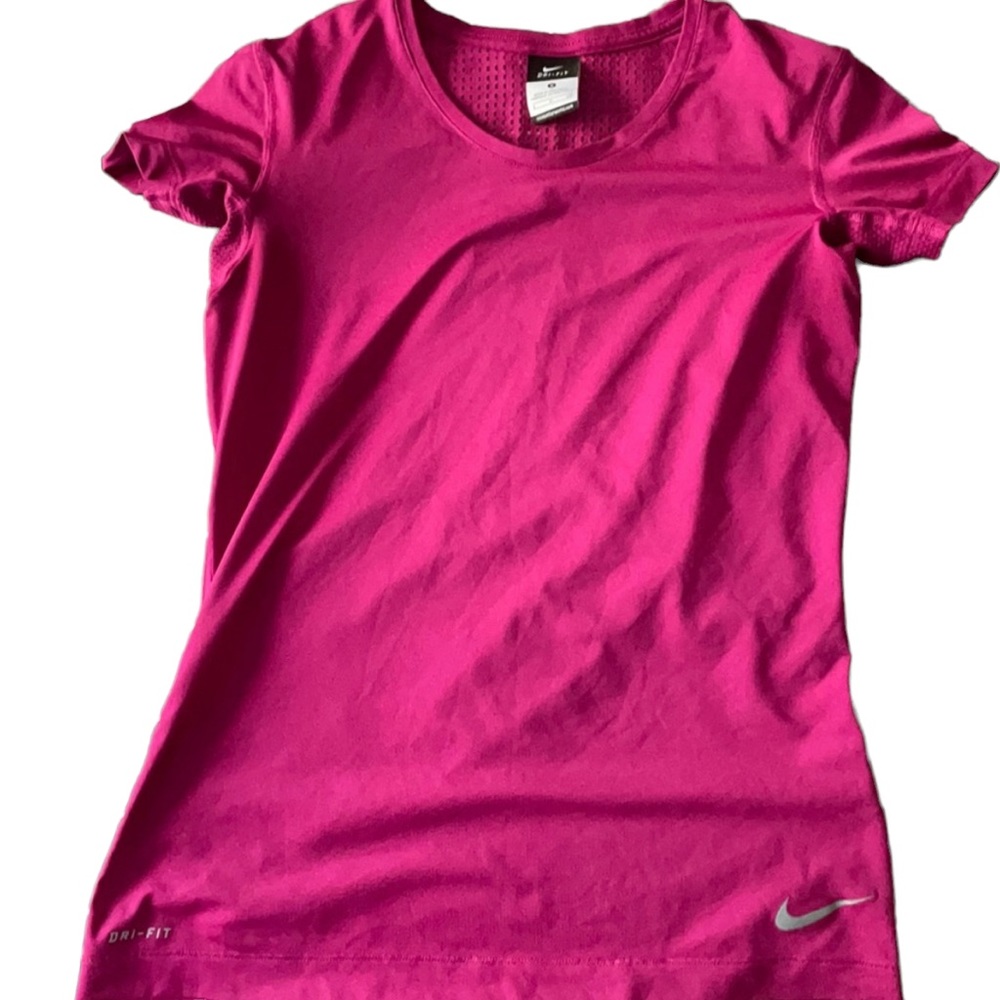 Nike Dri-fit Tee size small